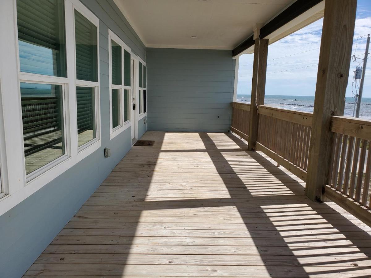 Oceanfront Home Near Hollybeach Cameron Exterior photo